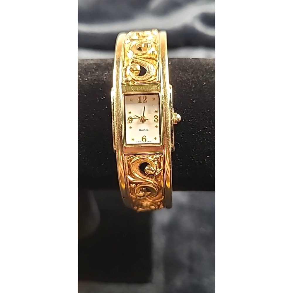 Goldtone‎ Cuff Bracelet Quarts Watch 6½" Scrolled Band New Battery